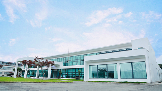 舒适家居正迈入“智能”新时代，谁将成为引领行业的领军者？