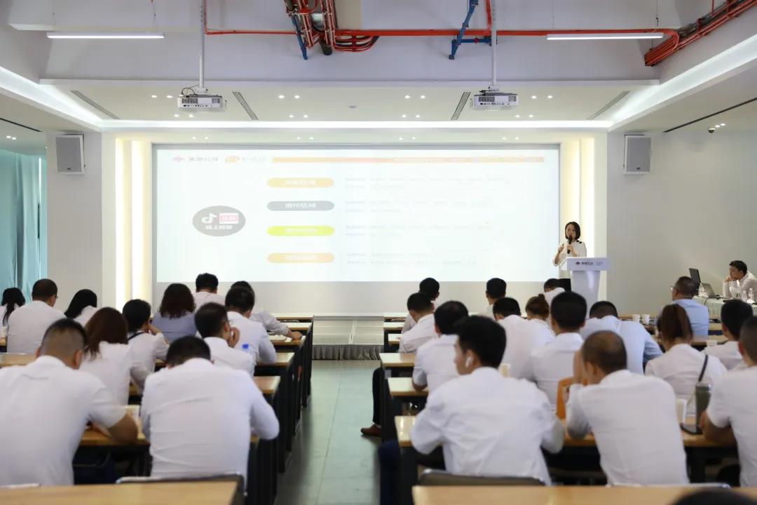 1769396964663679.jpg 14.jpg